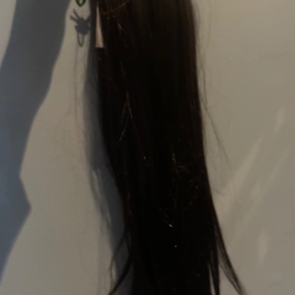 Chelsey Smith Clip in LONG Ponytail With Drawstring - Picture 3 of 5